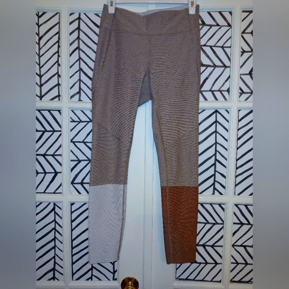 Outdoor Voices leggings